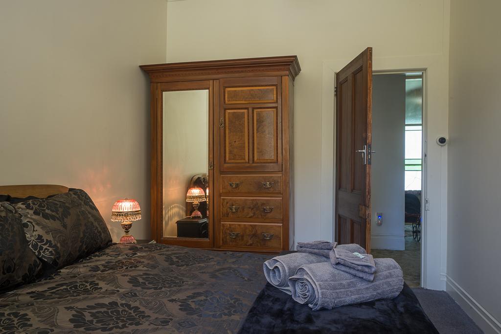 Otira Stagecoach Hotel Extérieur photo