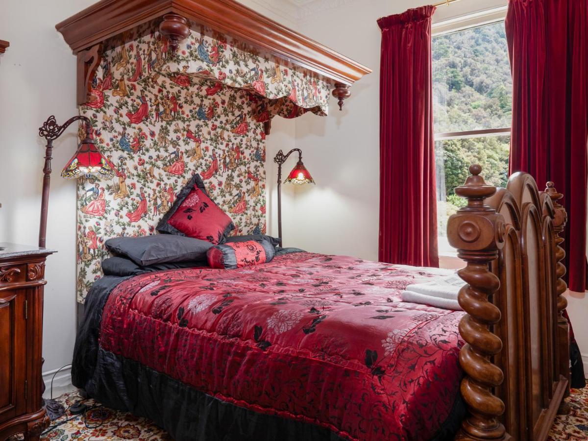 Otira Stagecoach Hotel Extérieur photo