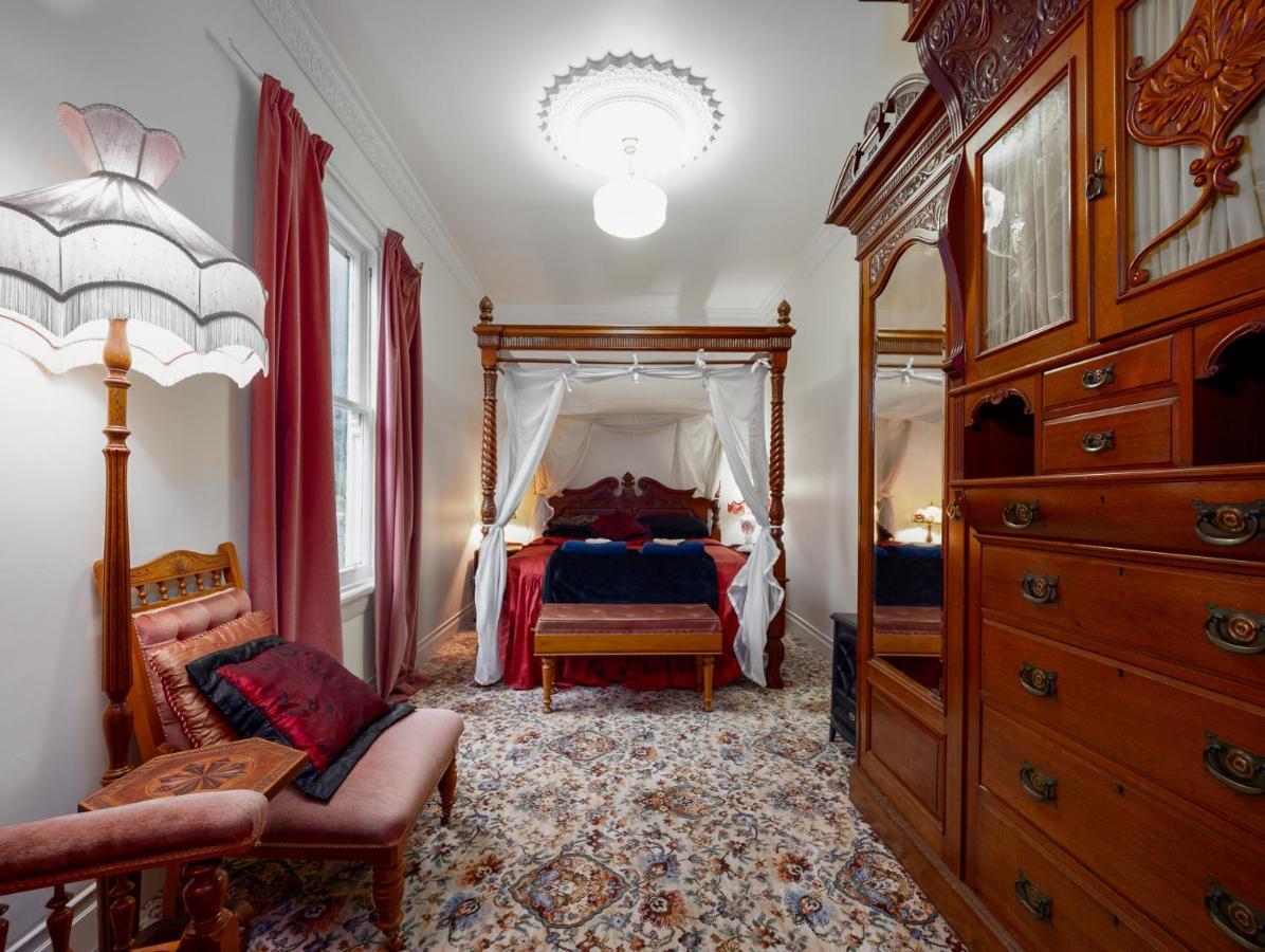 Otira Stagecoach Hotel Extérieur photo