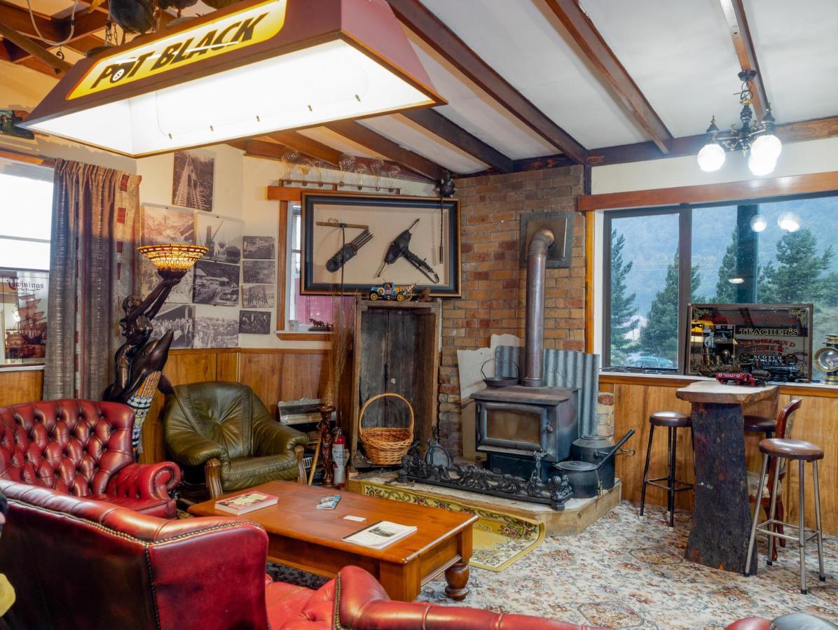 Otira Stagecoach Hotel Extérieur photo